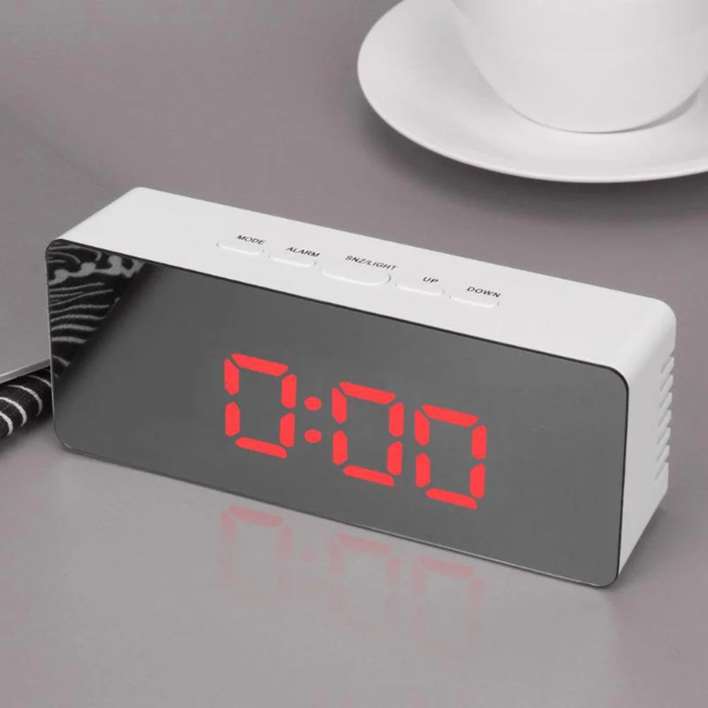 

Rectangle Red Light Usb Powered Led Radio Alarm Clock Large Display Snooze Function Digital Fm Timer Multi-Function