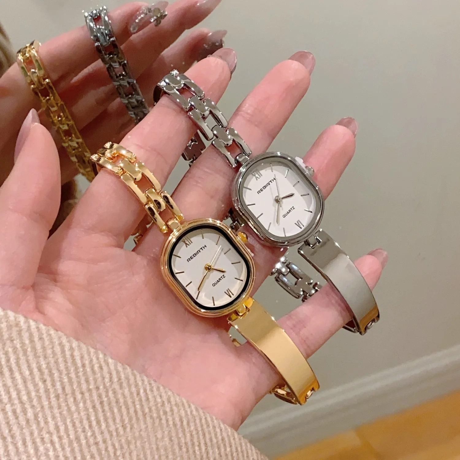 

Golden Women Thin Bracelet Watch Simple Oval Dial Analog Ladies Quartz Wristwatches Niche Vintage Watches Woman Dropshipping