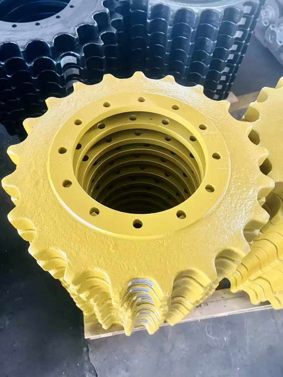 High Quality Excavator Drive Sprocket for Komatsu PC270 LC-6 PC300-6/7 PC350-6 Undercarriage Parts