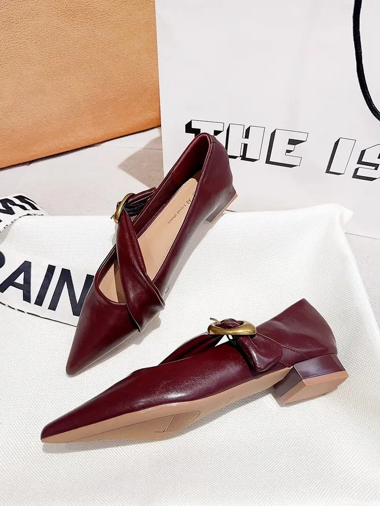 Kobiety Flats Pointed Toe Velvet Flock Leather Side Empty Roman Style Flat Heels Sandały Kobiety 2023, Wiosna Lato Casual Shoes New