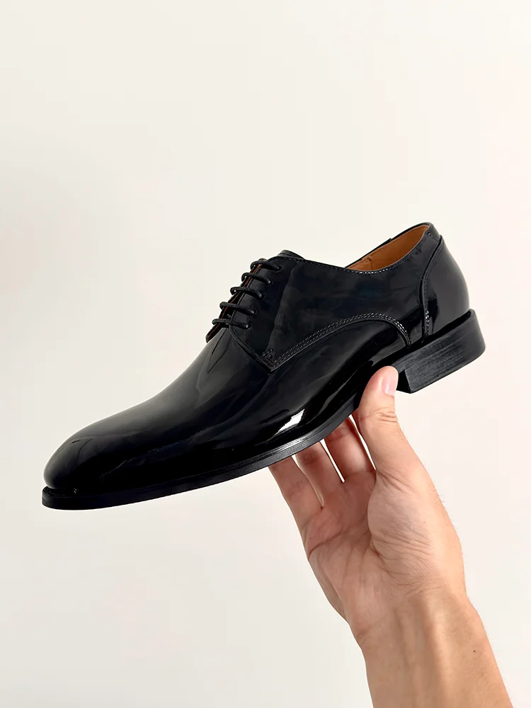 

Дизайнерские глянцевые повседневные деловые туфли из натуральной кожи, мужские туфли-дерби на шнуровке в британском стиле, свадебные оксфорды, мужские туфли-дерби