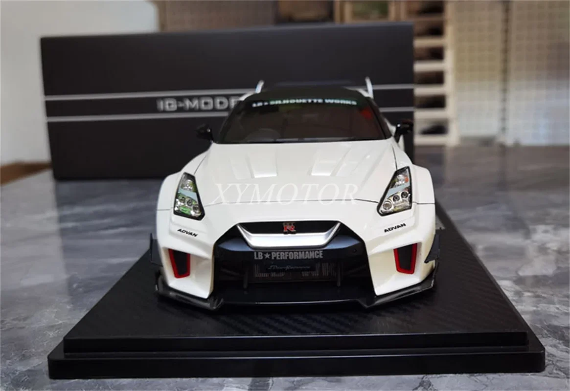 IG 1/18 For Nissan 35GT-RR LBWK Wide body Metal Diecast Car White Toys Gifts Hobby Display Ornaments Collection