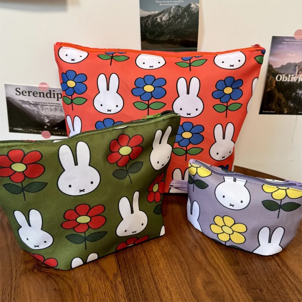 Bolsa de Maquiagem Kawaii Miffy Impressa em Três Peças, Bolsa Multifuncional, Bolsa de Armazenamento Portátil, Necessaire, Presente para Meninas