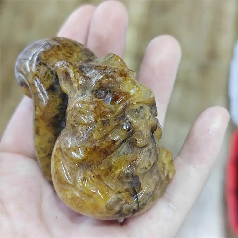 Natural Yellow Fire Quartz Hematoid Squirrel Carving Crystal Healing Reiki Halloween Gift Festival For Decoration 1pcs