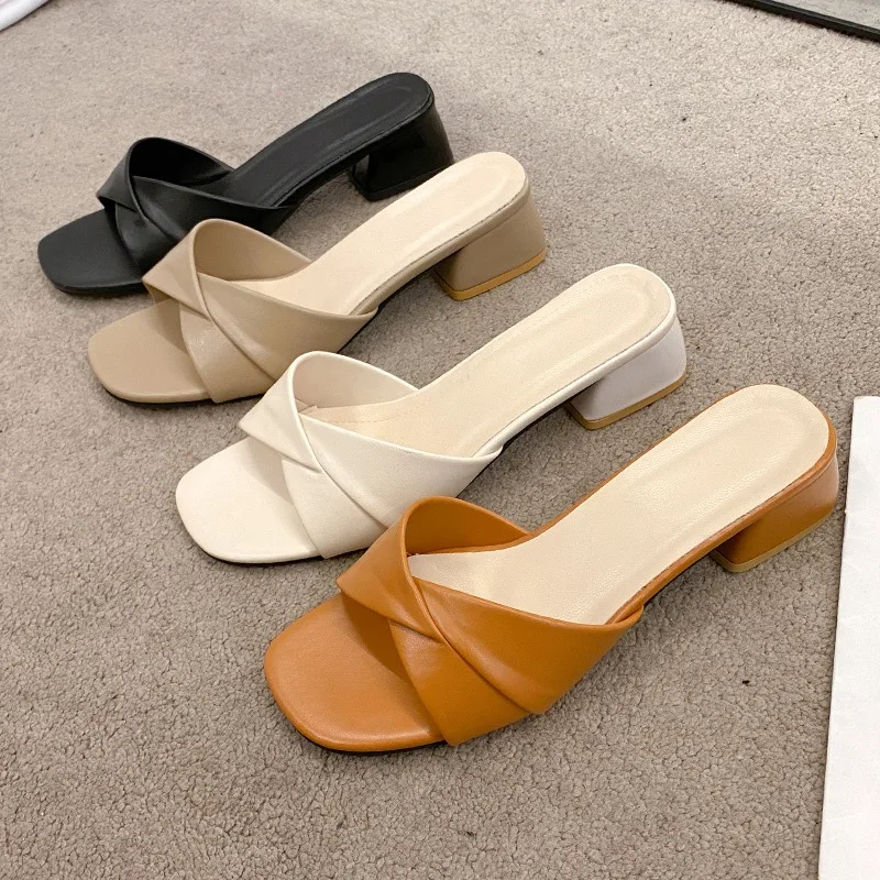 2026 Summer New Fashion Open Toe Solid Color Simple sandals Surface Versatile Candy Color Large Slippers Square Heel Shoes Women