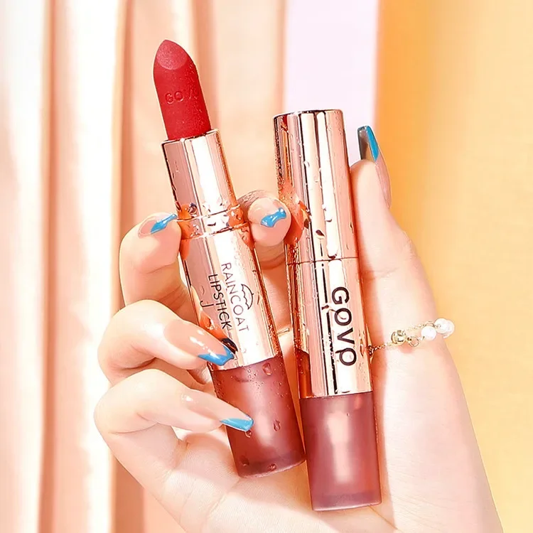 No fading, no sticking cup, cinnamon, tomato, raincoat lipstick, moisturizing matte plain, white, rough raincoat lipstick.