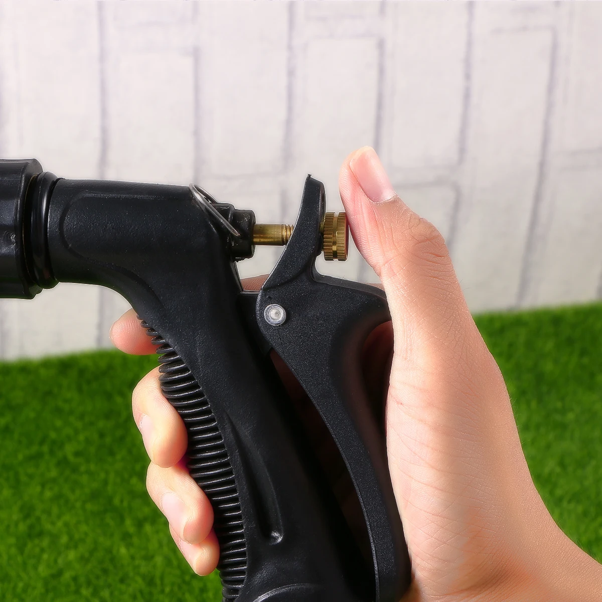 

Car Cleaning Multifunctional Washing Water Soap Shampoo Sprayer 900ml for Van Motorcycle Vehicle (Red)