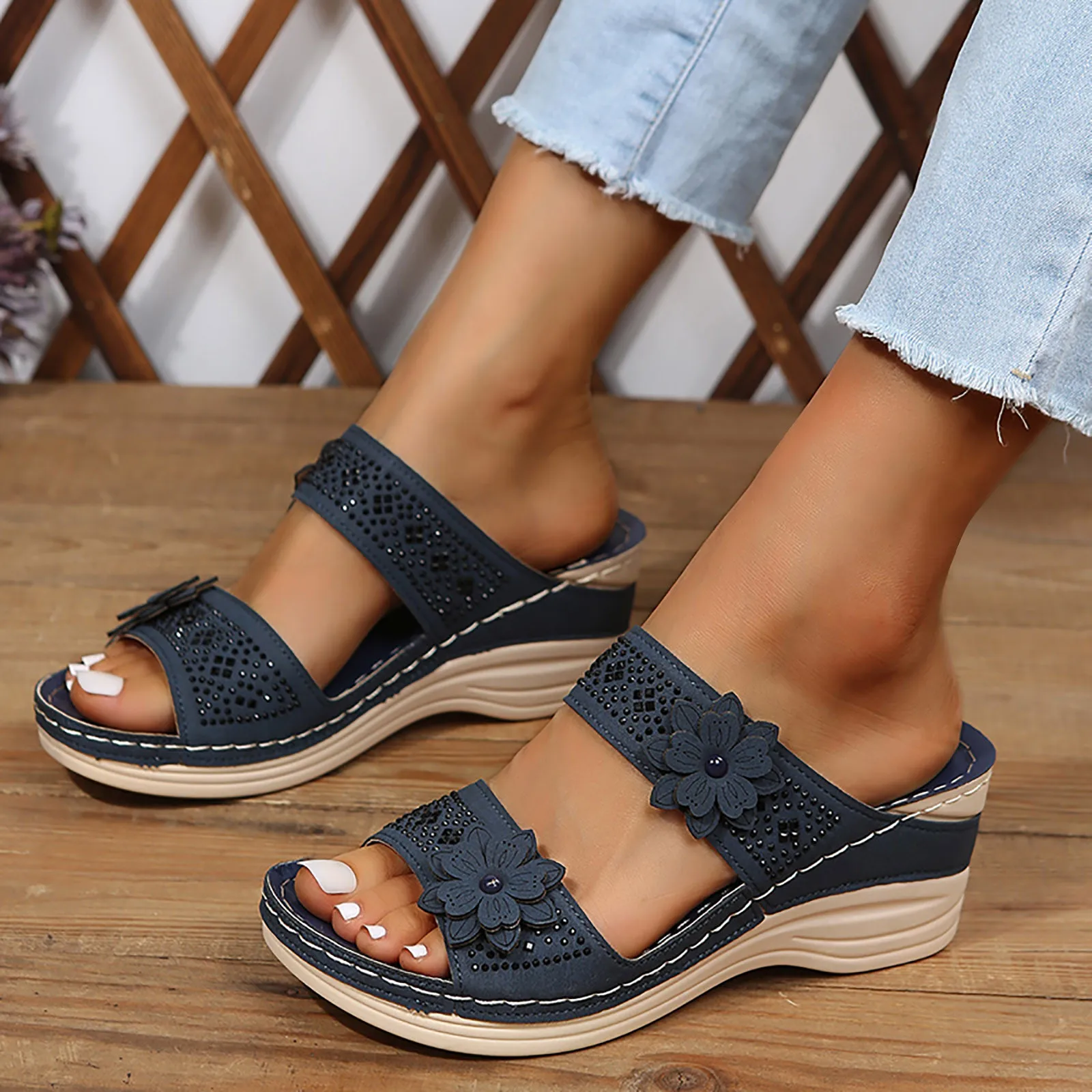 Wedges Soft Bottom Slipper Women's Summer Flowers Appliques Footwear Slip On Casual Platform Open Toe Breathable Shoes For Women