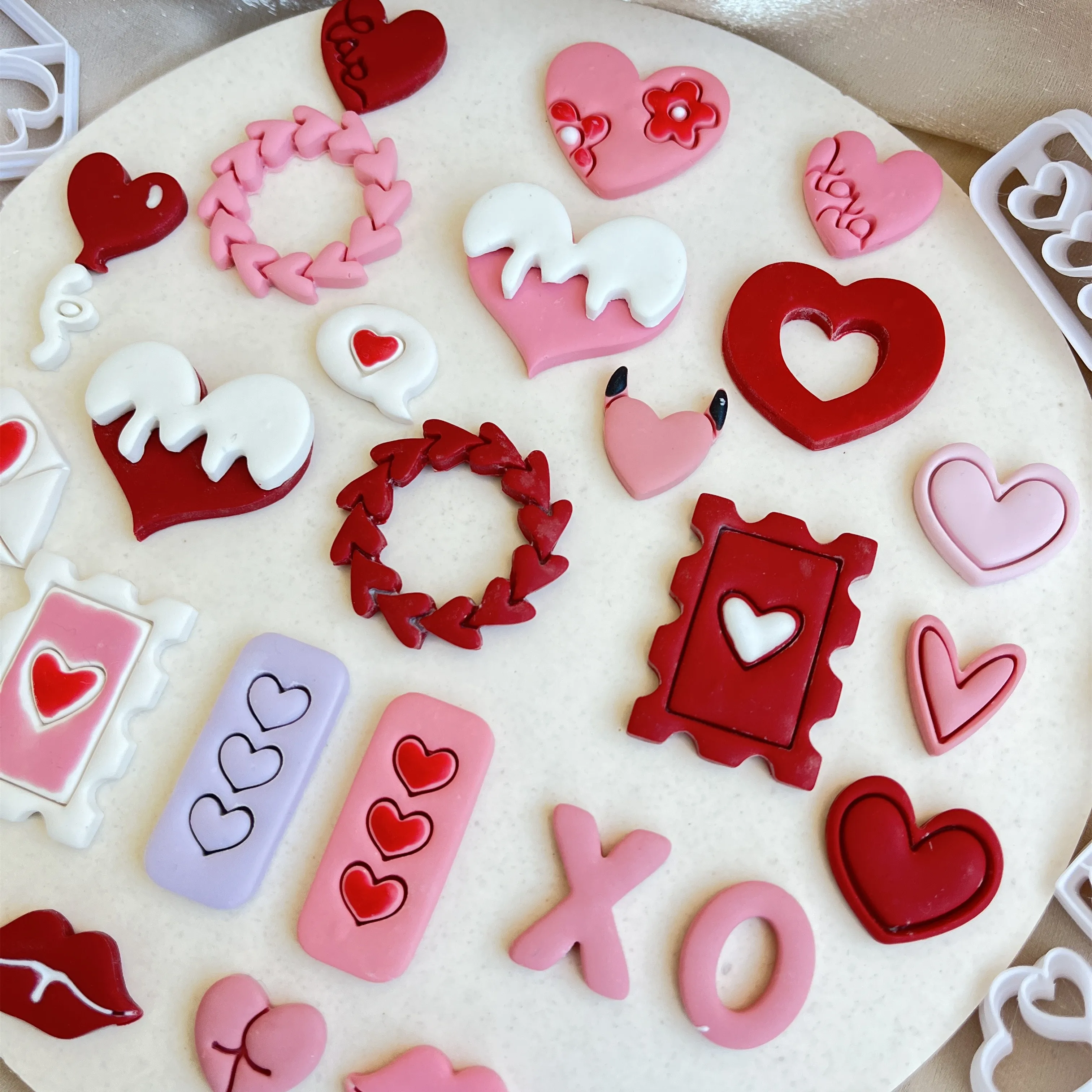 Valentinstag Süße Serie Herz Form Polymer Clay DIY Rosa Farbe Liebe Weiche Keramik Ohrringe Schmuck Anhänger Herstellung Schneiden Werkzeuge – Detail 1