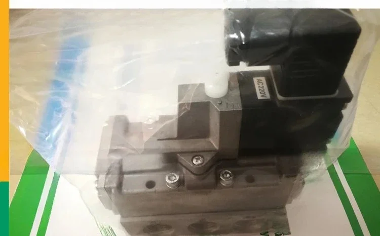 4F510-15-AC220V Solenoid Valve Original 4F510 4F410 Five Way Valve