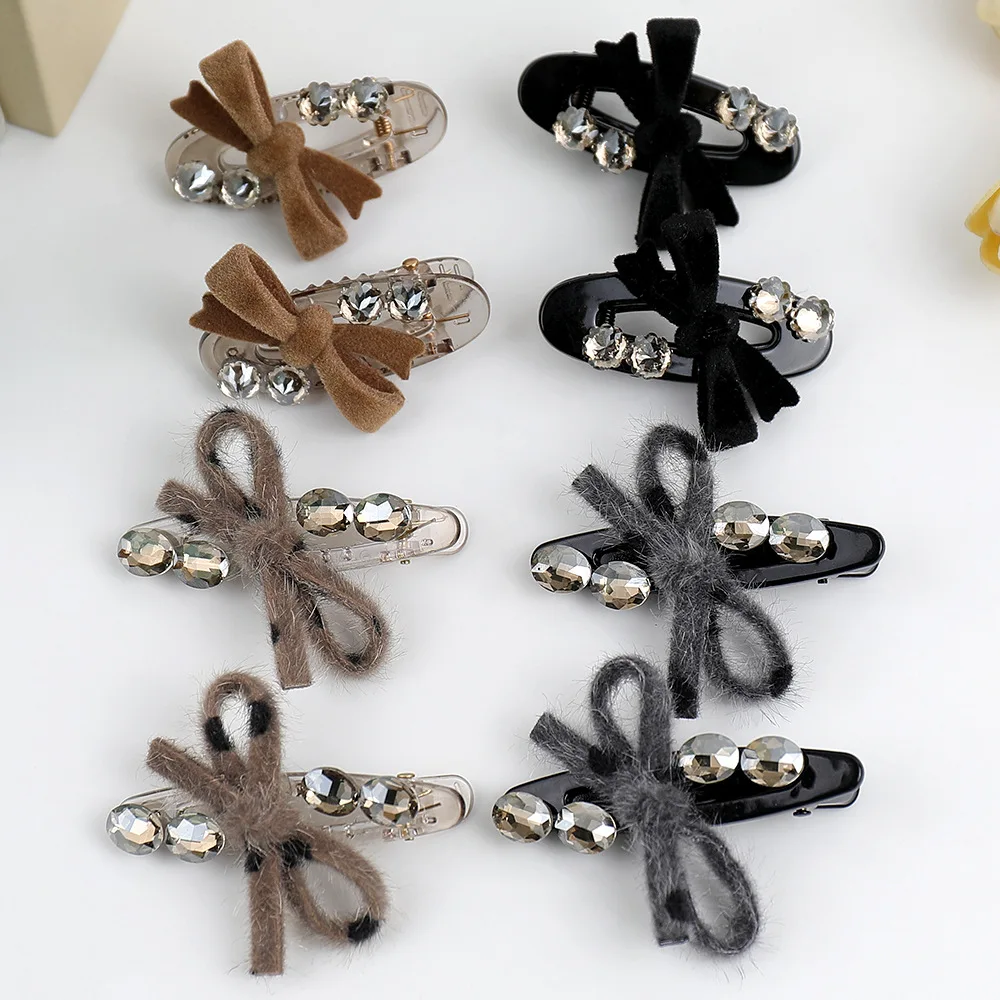 

Korean-Style Vintage Velvet Rhinestone Bow Hair Clip Side-Worn Sweet Girl's Fragmented Diamond Bangs Hair Accessory