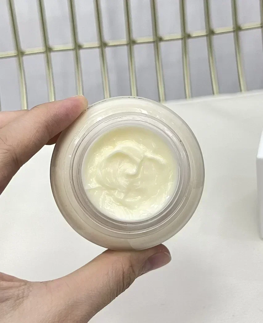 Hochwertiges neues Vitamin Face Base de Maquill age Vitaminee feuchtigkeit spendende Foundation Creme Make-up für Frauen