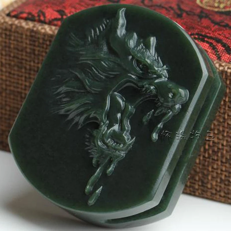 

Мужской нефритовый пояс Hotan Totem Green Wolf
