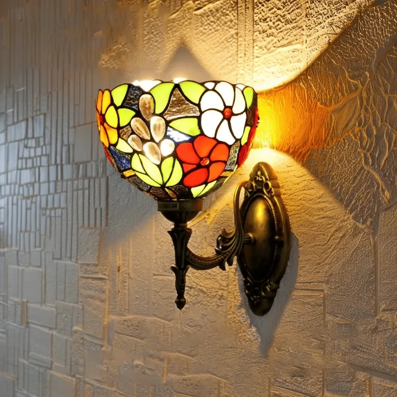 

European retro wall lamp classical dining room background wall balcony corridor bathroom mirror front wrought iron glass wall la