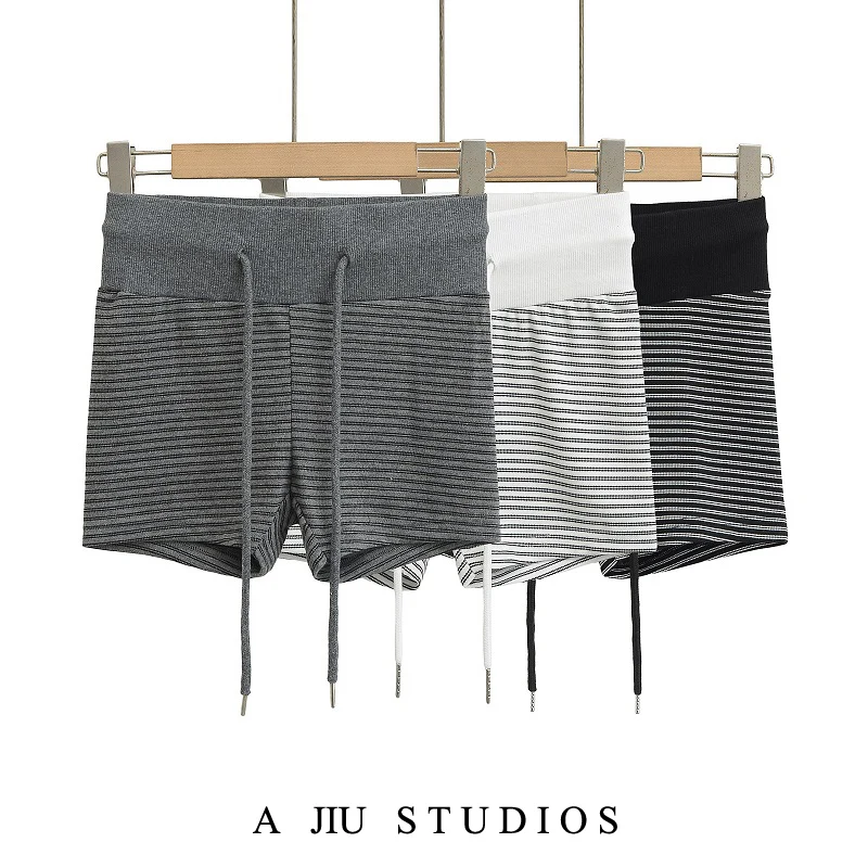 กางเกงขาสั้นเอวยางยืดแบบผูกเชือก สไตล์สตรีทแฟชั่น สำหรับผู้หญิง ใส่สบายๆ ในฤดูร้อน เหมาะสำหรับโยคะ ทรงเข้ารูป ขาตรง เอวสูง