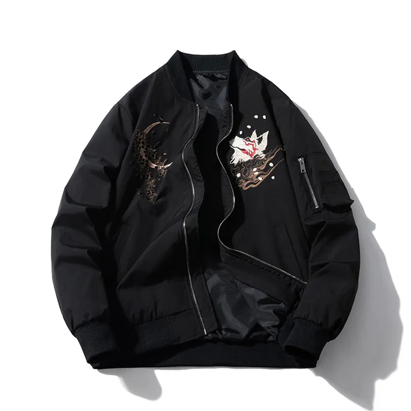 سترة هاراجوكو سوكاجان المطرزة للرجال بدلة طيران مبطنة بالبيسبول للنساء يابانية 2025 ربيع جديد Z1