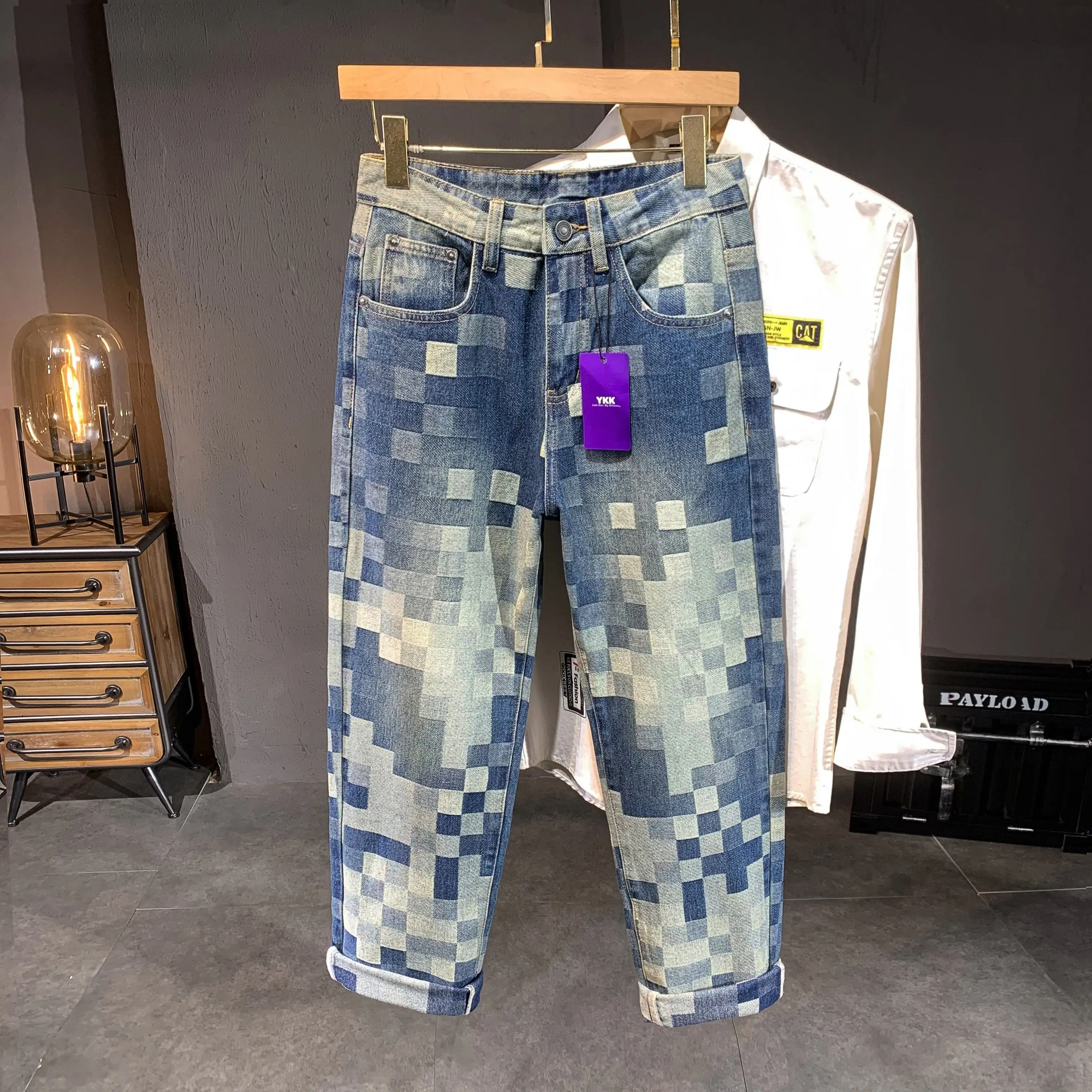 منقوشة مطبوعة الجينز الرجال واسعة الساق فضفاضة تناسب قيعان الدنيم رجل جديد عارضة السراويل الربيع