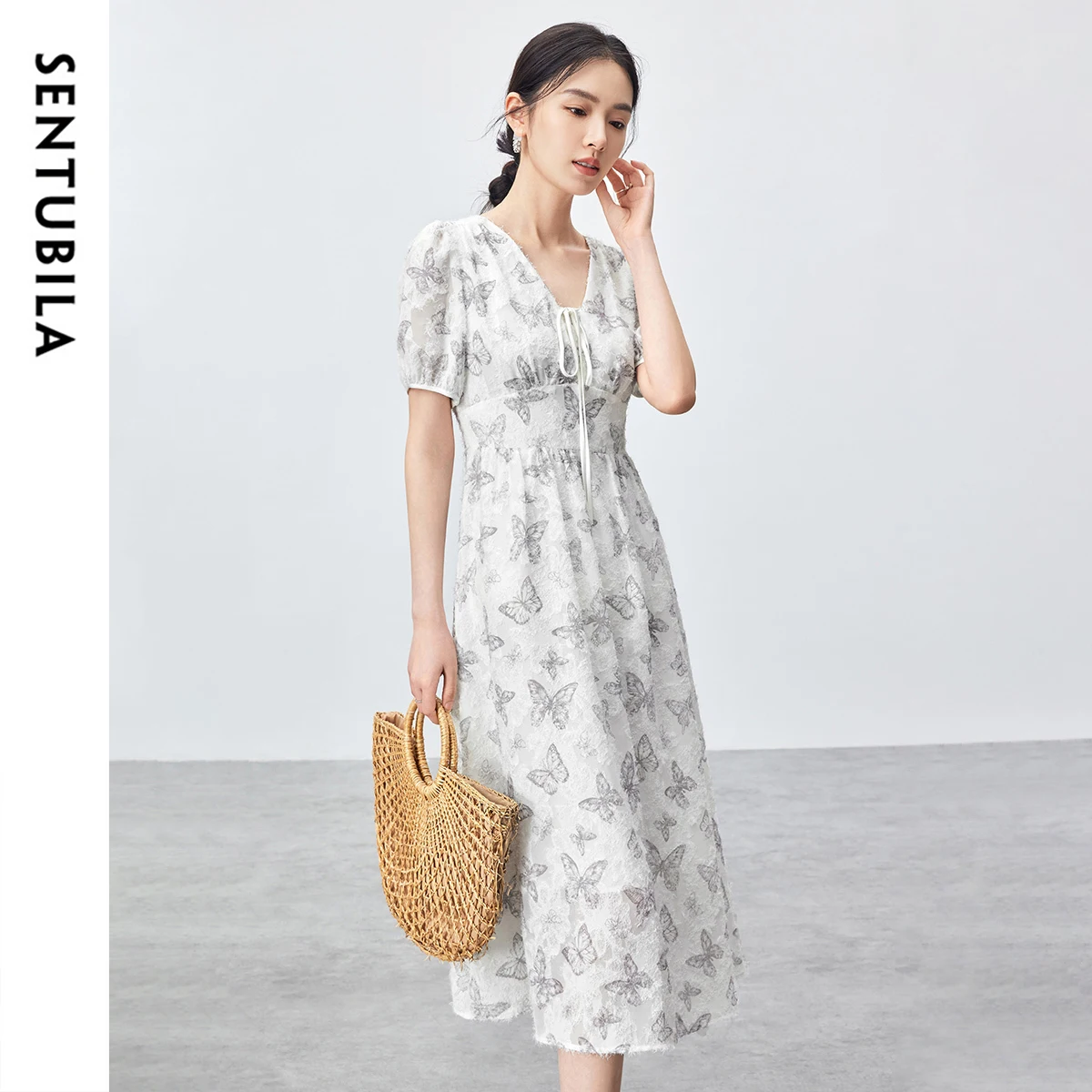

SENTUBILA A-Line Dress for Women 2025 Summer V-Neck Puff Sleeve Butterfly Print Dress Luxury Casual Elegant Dresses 142L55337