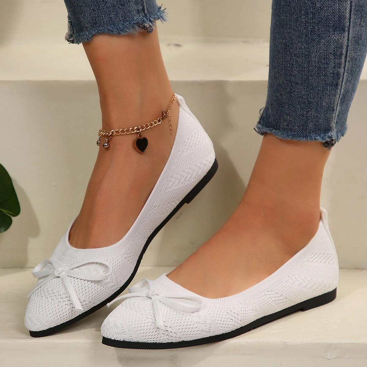 Pointed Bow Flying Flat Shoes Women's 2025 New Summer Casual Bean Shoes Knitted Soft Sole Knitted Women's Shoes Large Size 43