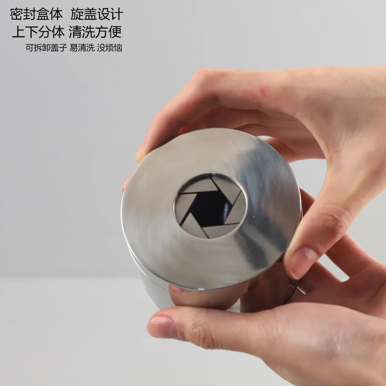DSA modern simple stainless steel rotary anti-fly ash ashtray with cover living room company office home decoration
