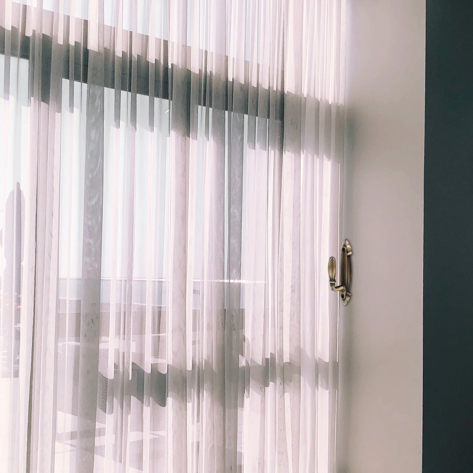 

2Pcs Multifunctional Curtain Hooks Heavy Duty Metal Wall Mounted Tieback for Living Room Bedroom Dressing Area