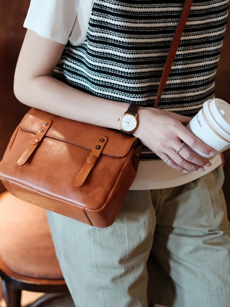 Outdoor travel luxury genuine leather women's messenger bag vintage casual designer handmade cow leather female shoulder bag