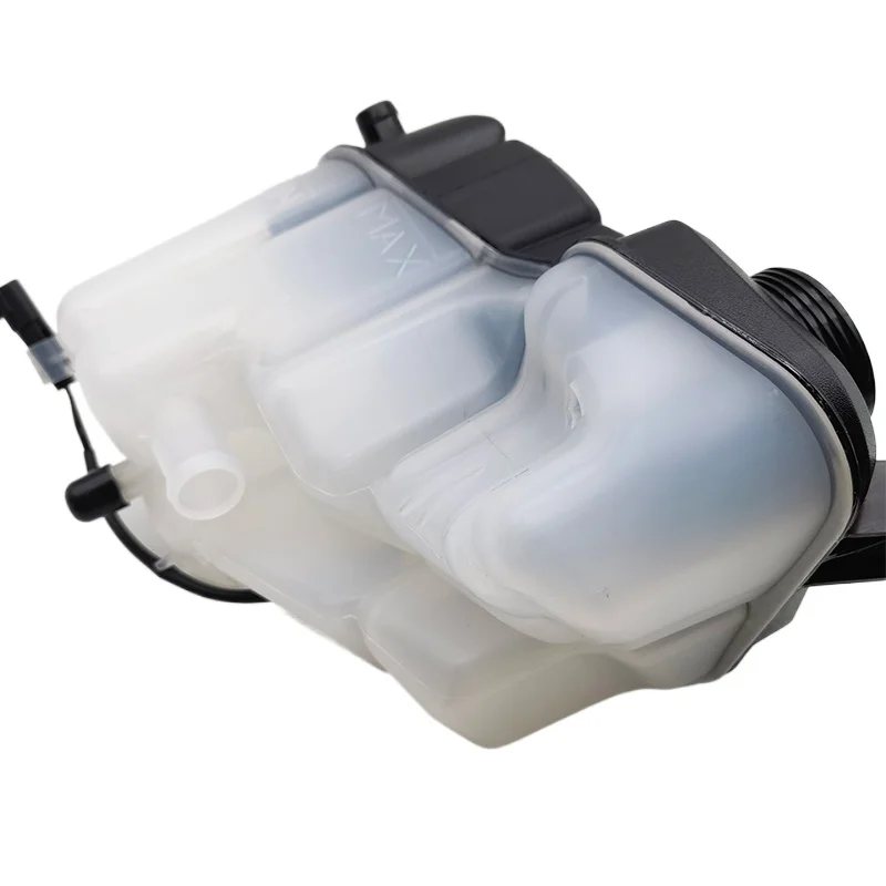 LR004080,31200320 Expansion Tank For LAND ROVER LR2 VOLVO S80 V70 XC60