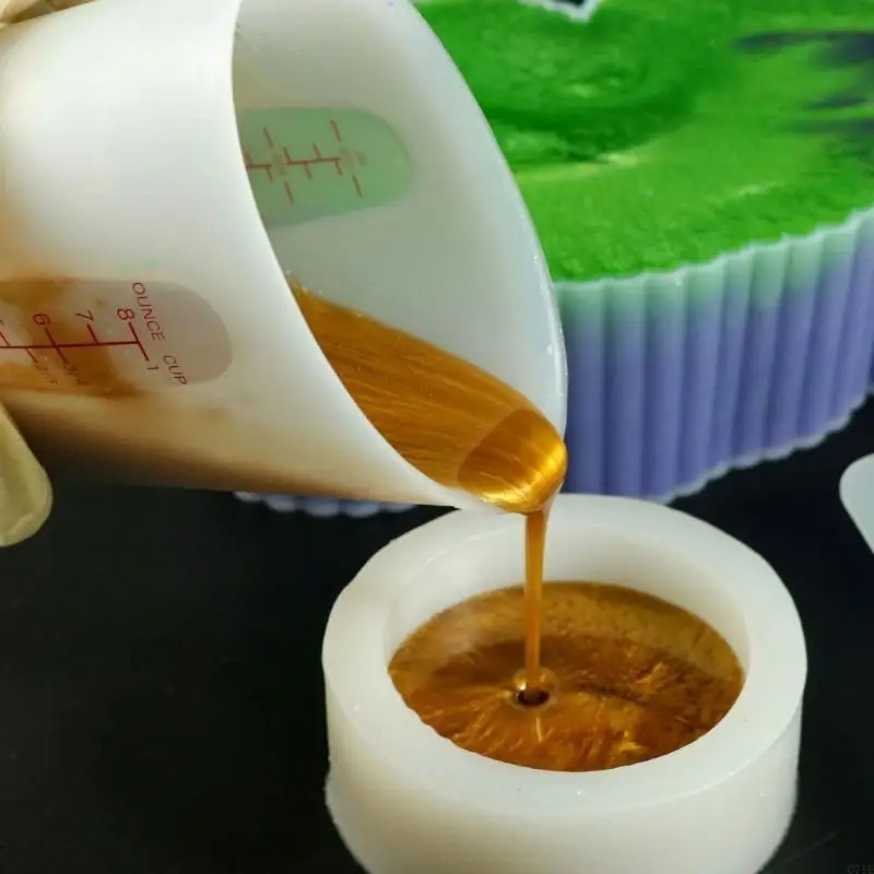  2Pcs Set  Accurate Measurement Cups 250ml/500ml Silicone Mixing Cups with Scale
