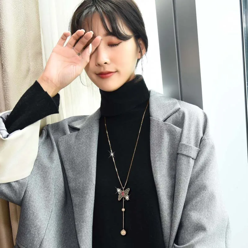 سلسلة سترة فراشة فاخرة خفيفة للخريف والشتاء سلسلة معلقة جديدة