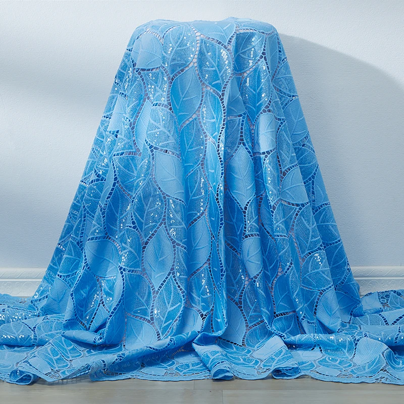 Tela de encaje guipur de cordón azul de alta calidad 2026, tejida, 5 yardas, soluble en agua, con lentejuelas africanas nigerianas, para vestido de fiesta para mujer, para coser
