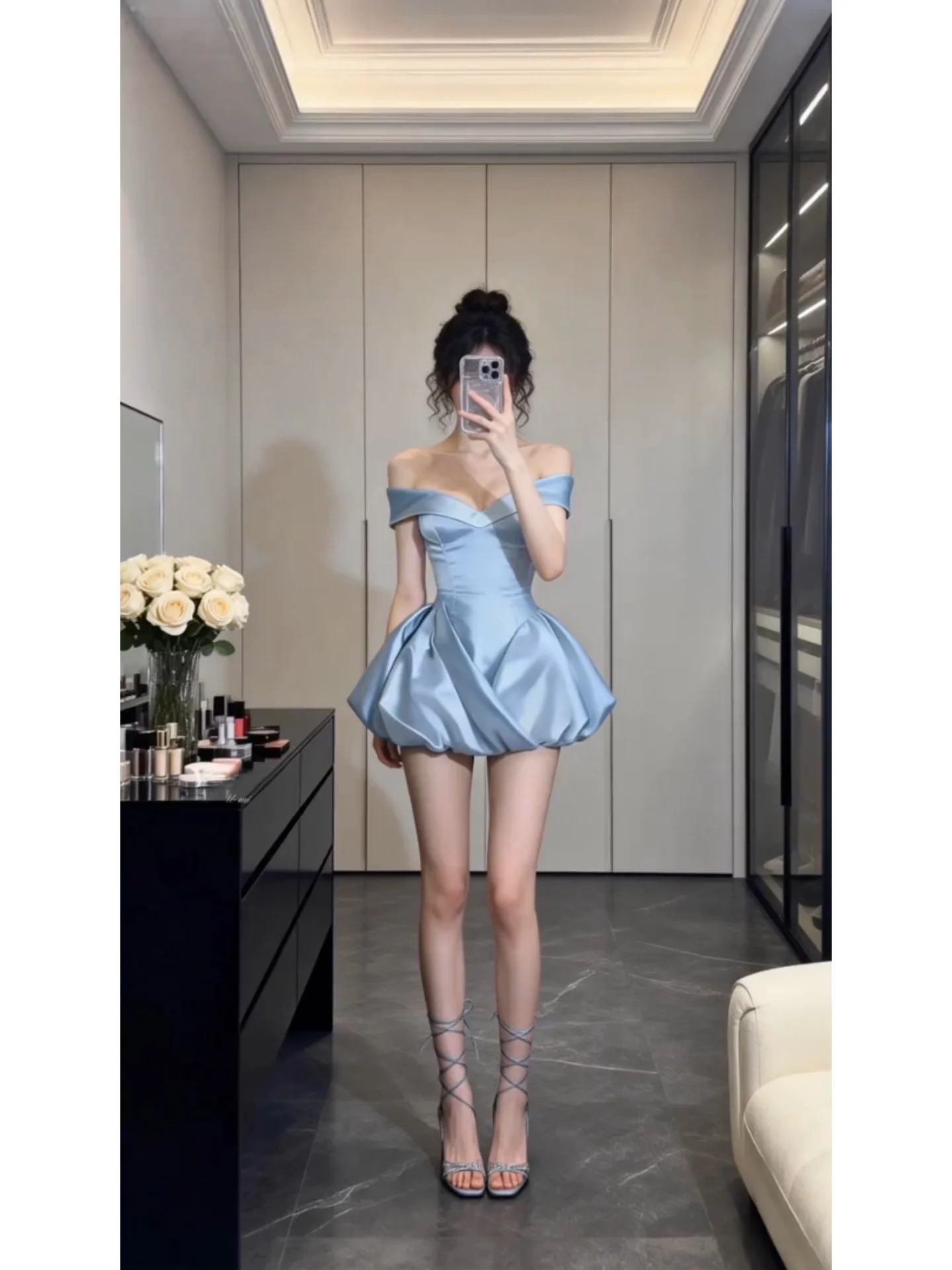 

Elegant Princess Style Sleeveless Slim Fit Backless One Shoulder Strapless Dress for Young Women Soft Polyester Fabric mid Hi...