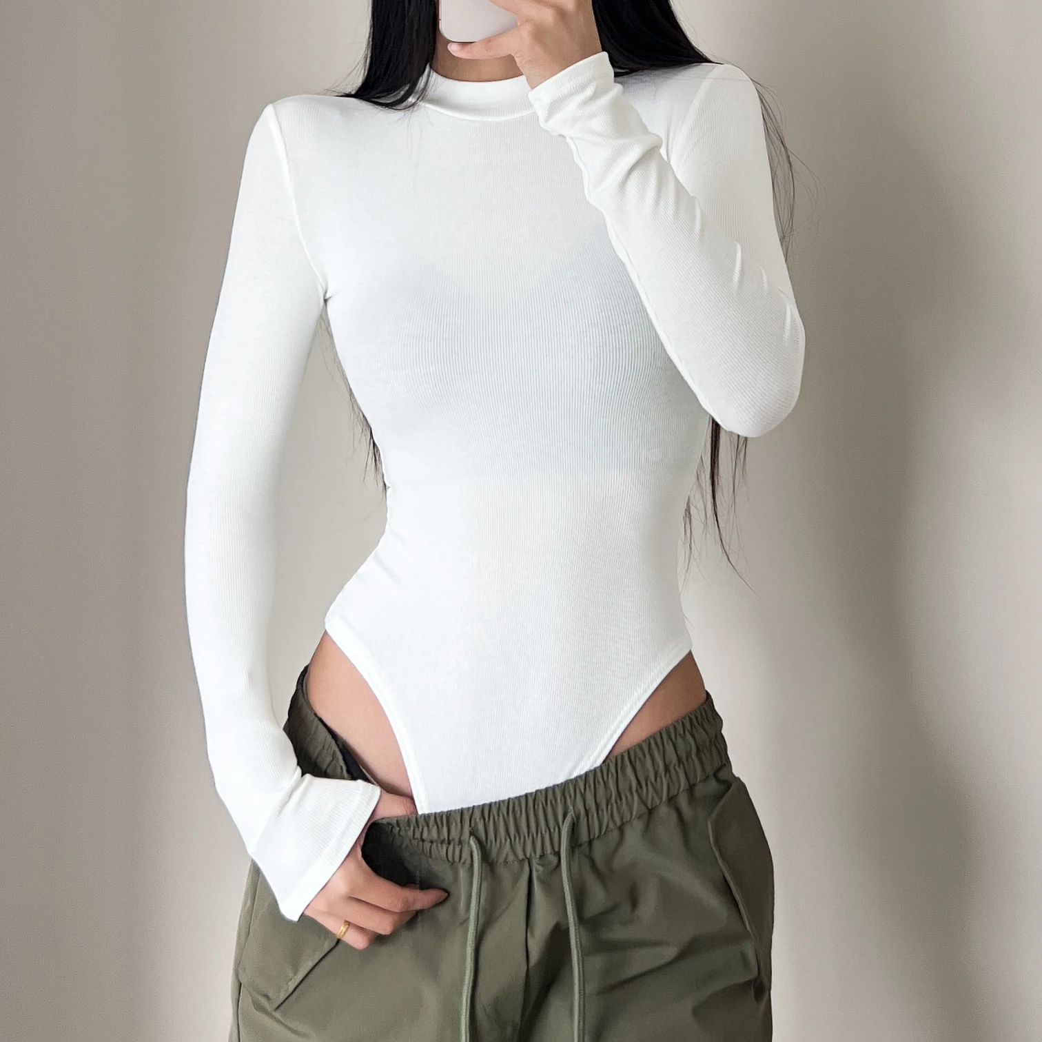 4色展開 秋冬 ラウンドネック リブ編み 長袖 ボディスーツ 裏起毛 レディース ショートジャンプスーツ スリム ロンパース ボディコン プレイスーツ