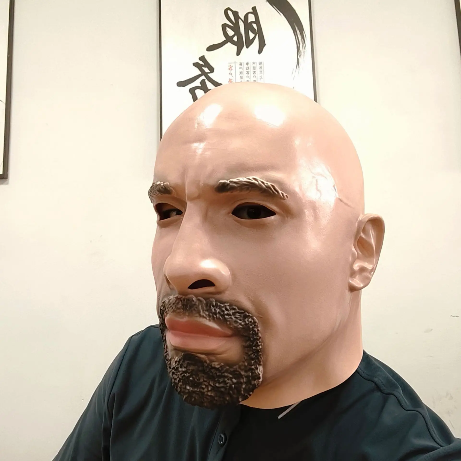 Realistische Glatzkopf-Latexmaske, bärtige Männergesichtsmaske, Erwachsenen-Halloween-Karneval-Kostüm-Cosplay-Party-Requisiten – Detail 1