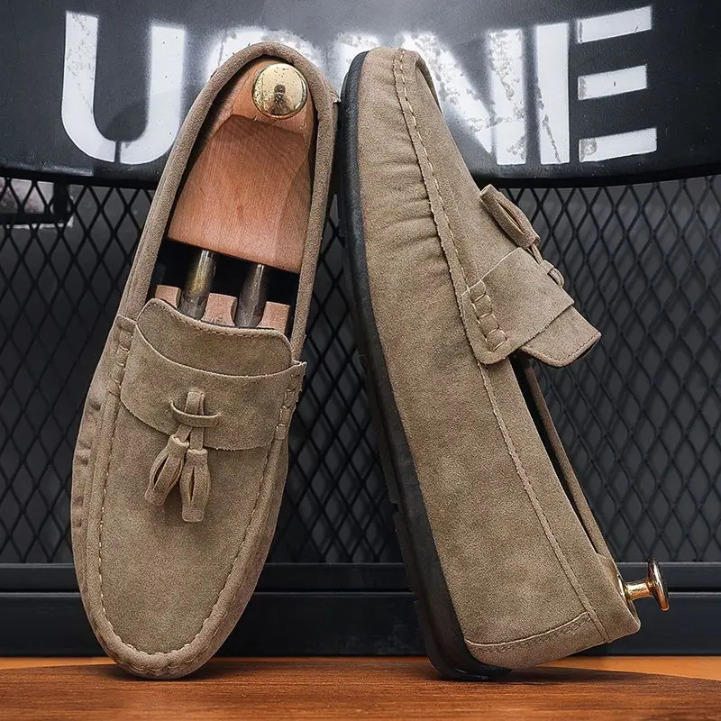 

2026 Autumn New British Style Ultra Soft Slip On Loafers Low Top Casual Comfortable Walking Shoes