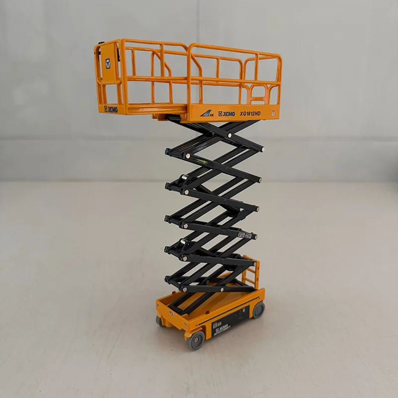 modellino-in-scala-1-35-della-piattaforma-aerea-xcmg-collezione-di-ornamenti-in-lega