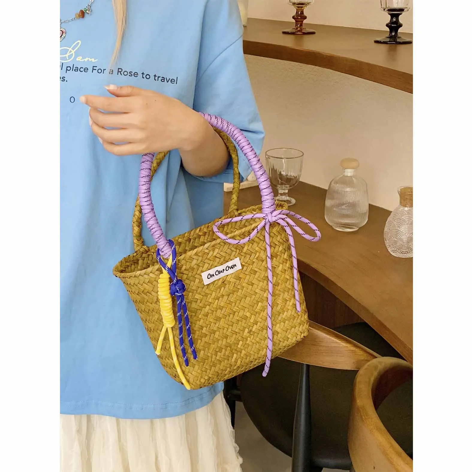 

Summer super hot niche straw bag women 2025 new seaside holiday beach bag hand-held woven basket bag