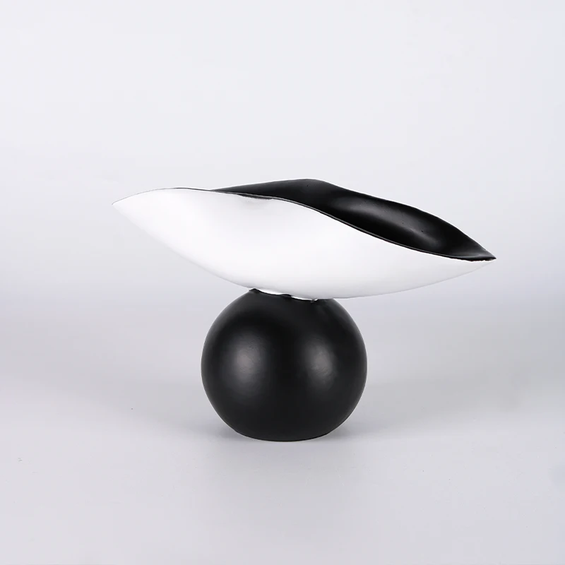 

Modern Luxury Black and White Resin Creative Decorative Vase Home Decorative Art Desktop Office Decorative Vase