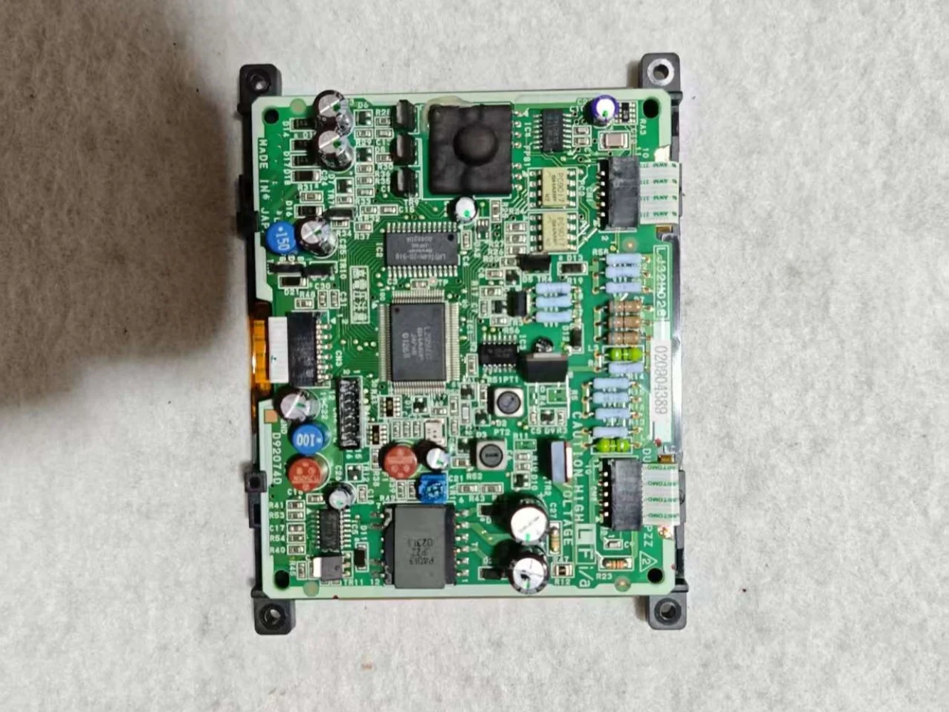 Schermo LCD LJ32H028