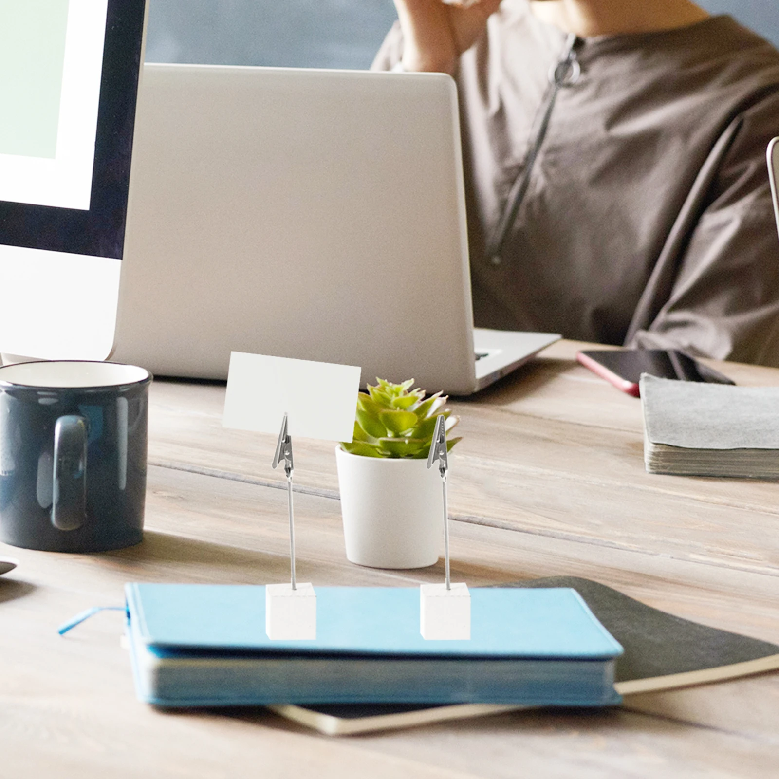 

10Pcs Note Clip Resin Cube Base Memo Holder Translucent Desktop Paper Clip Office Home Document Organizer White