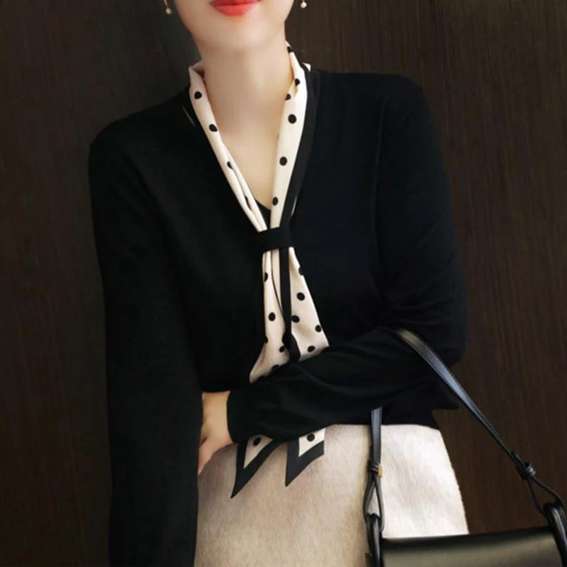 Spring Autumn New V-neck Long Sleeve Sweater Women Solid Color Patchwork Lacing Pullovers Elegant Comfortable Knitting Chic Top