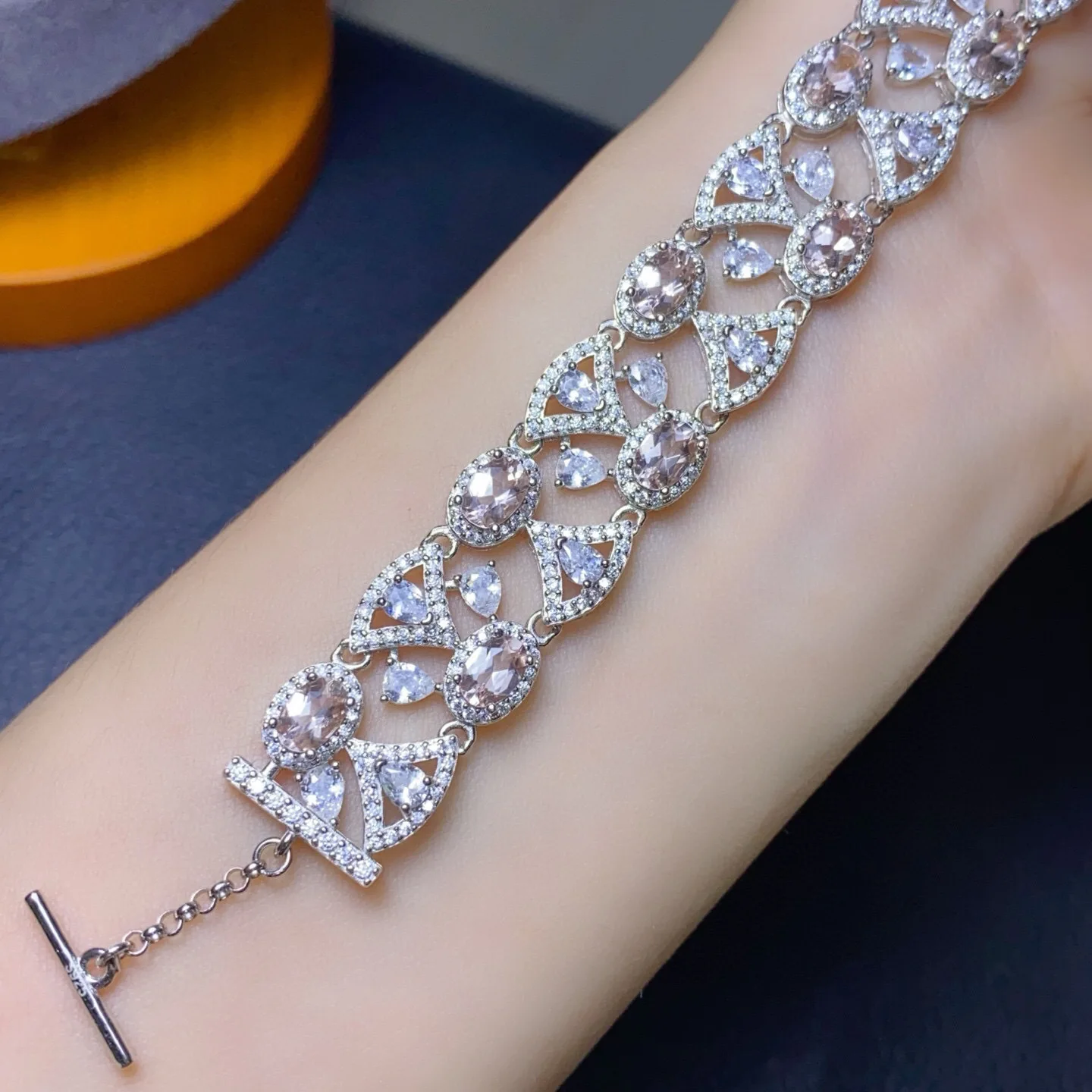 

Браслет из белого золота S925 с морганитом, сверкающий чистый камень 4x6 мм, уникальный цвет