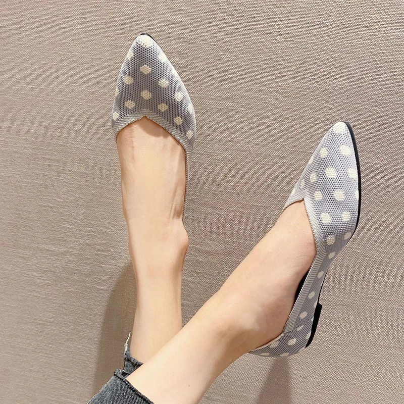 Women\'s flat shoes casual fashion dot color matching breathable anti slip rubber bottom pointed comfortable shoes in spring