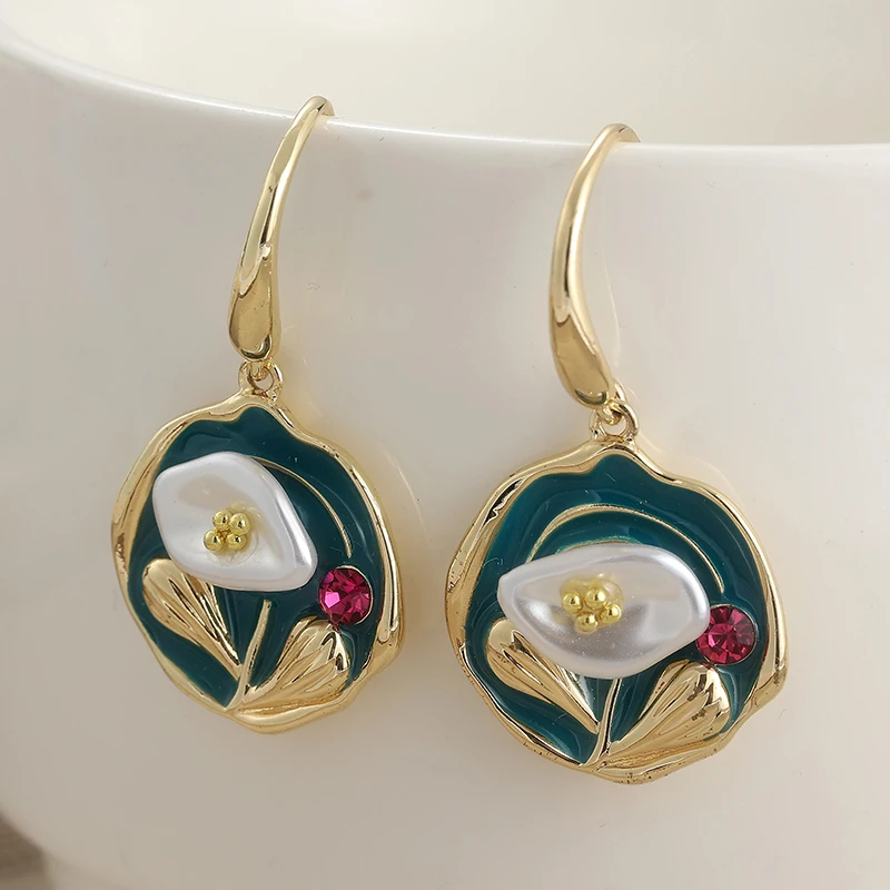 Vintage Delicate Artificial Enamel Floral Pattern Dangle Earrings Women's Elegant Luxury Banquet Celebration Golden Jewelry Gift