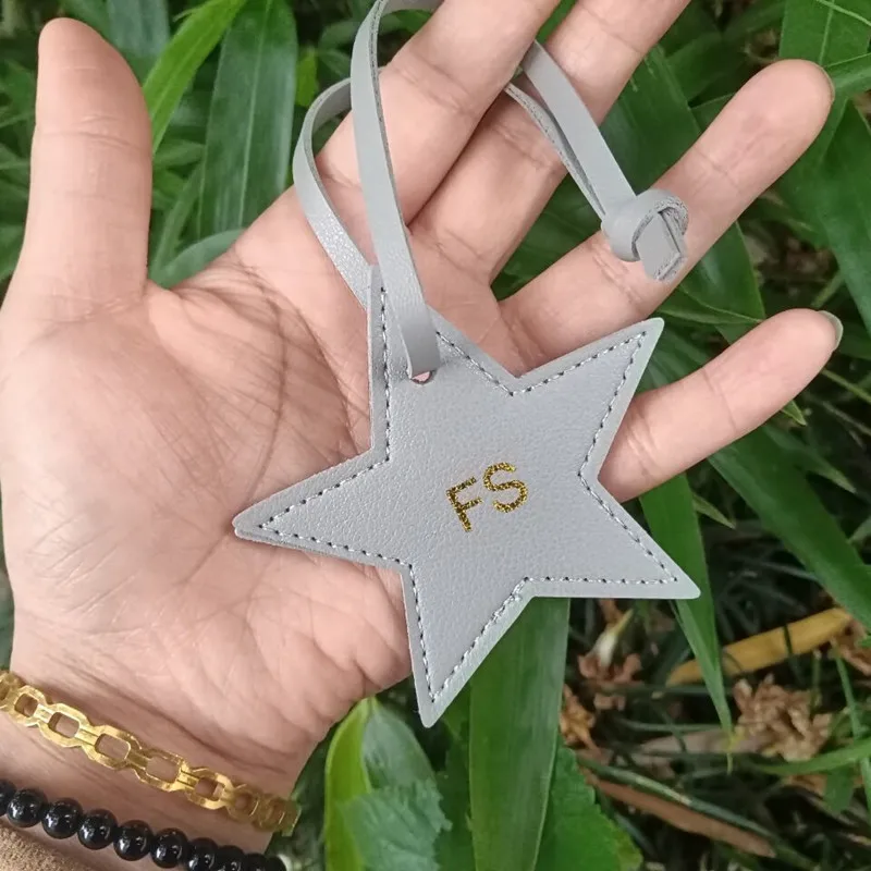 1PCS Free initials five pointed star leather luggage pendant star pu leather pendant bag pendant gift leather buckle keychain