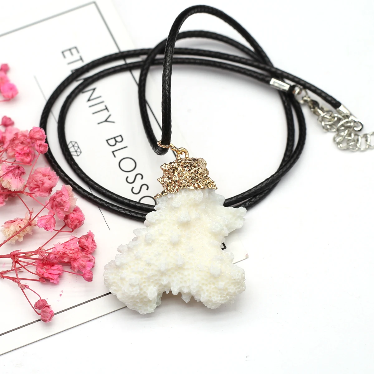 Fashion Natural Shell White Coral Finished Product with Chain DIY Jewelry Necklace Material Accessories Gift