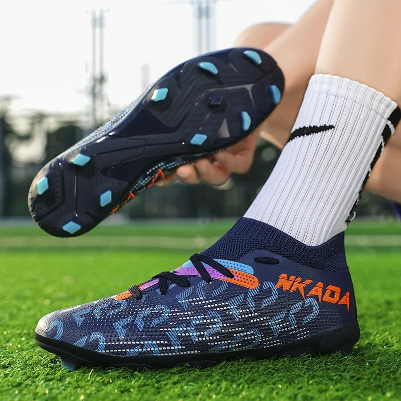 

Professional Soccer Shoes Men Women High-quality Fashion Football Training Shoes Men Breathable Sneakers Futsal Chuteira Society