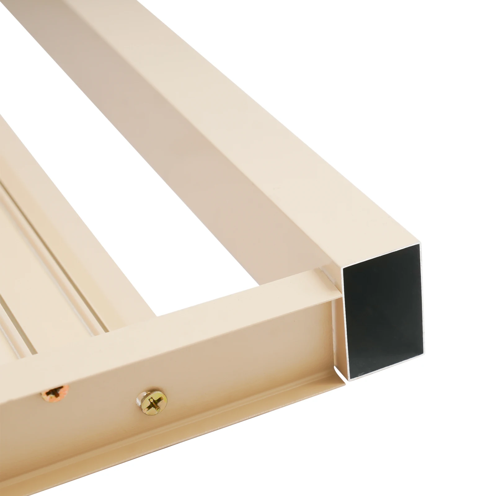 Wall-mounted AC fence configuration