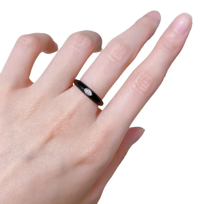 Anillo plegable S925 con pegamento negro, joyería de estilo europeo y americano de Instagram