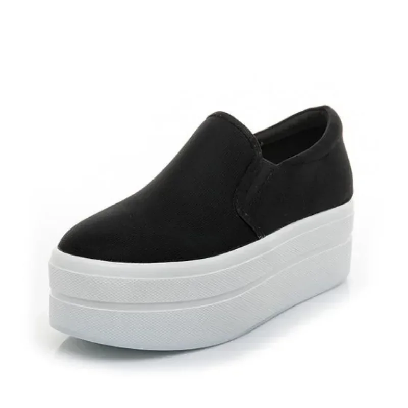 

Джинсовые кроссовки на танкетке 6 см, осенние эластичные высокие брендовые массивные кроссовки, модные повседневные весенние туфли без шнуровки, черно-белые туфли 2024