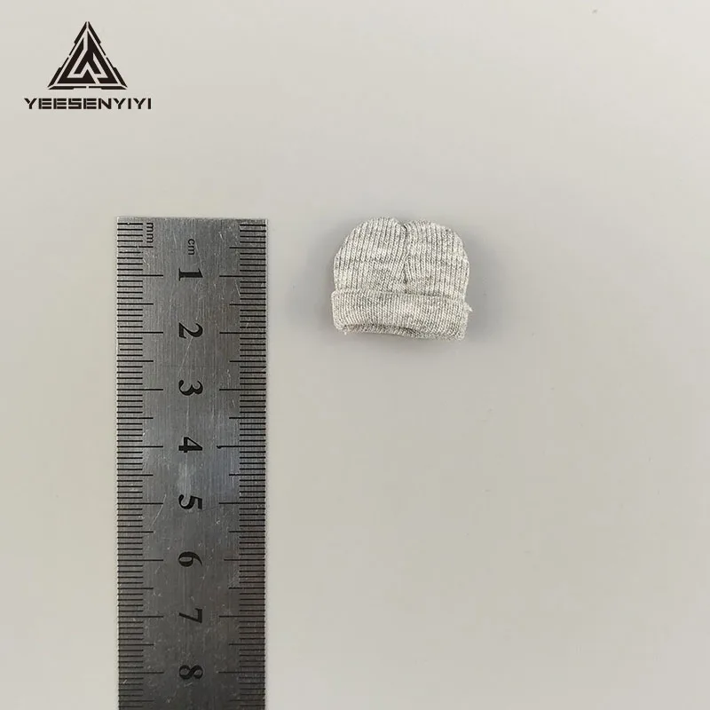 1/12 schaal gebreide muts voor 6-inch BJD-poppen, SHF & Mecha Girls – modieuze miniatuurhoed voor 15 cm actiefiguren modeloutfit